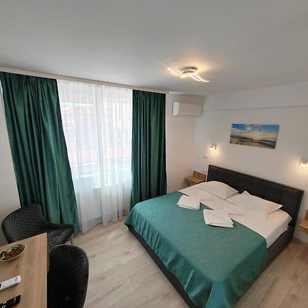 Casa Beyaz Hotel Мангалия Екстериор снимка
